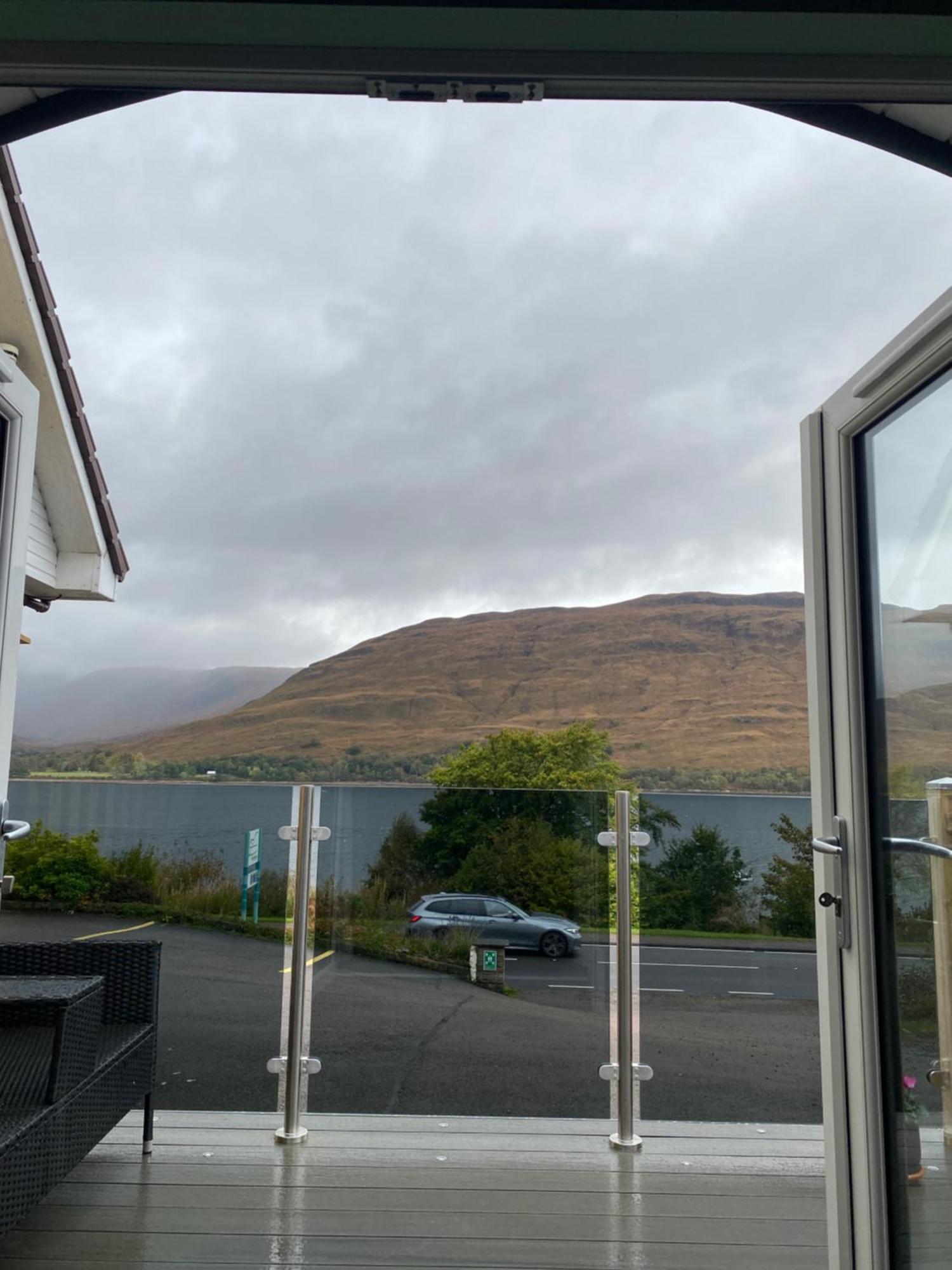 Seaview Lodges At Torlinnhe Fort William Exterior foto